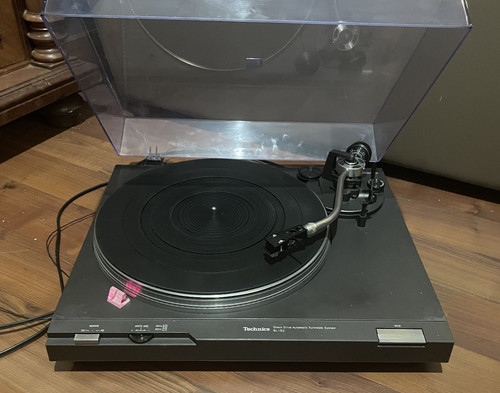 Technics 2 turntable - 2,